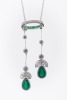 AN EMERALD AND DIAMOND PENDANT NECKLACE - 4