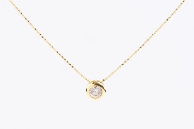 A DIAMOND PENDANT NECKLACE