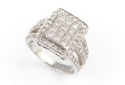 A DIAMOND DRESS RING