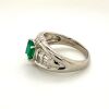 AN EMERALD AND DIAMOND RING - 3
