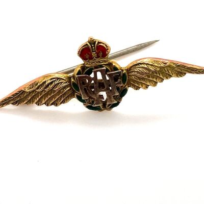 AN ENAMEL WW2 RAF BROOCH