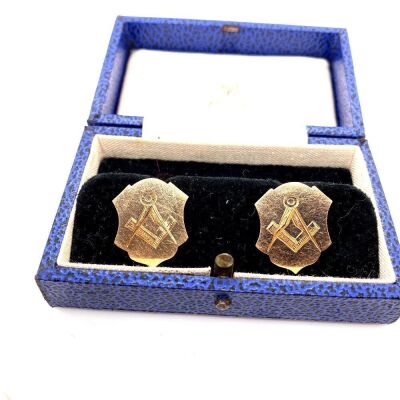 A PAIR OF ANTIQUE MASONIC CUFFLINKS