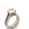 A SOLITAIRE DIAMOND RING - 6