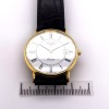 A LONGINES GOLD WRISTWATCH - 3