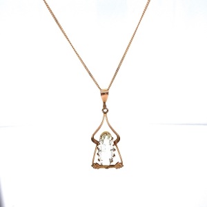 AN EDWARDIAN GEM SET PENDANT NECKLACE