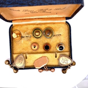 A COLLECTION INCLUDING PAIR OF ANTIQUE SILVER GILT CUFFLINKS TOGETHER WITH SHIRT STUDS EYC