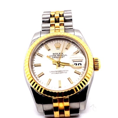 A LADIES ROLEX WRISTWATCH