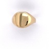 A GOLD SIGNET RING - 3