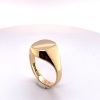 A GOLD SIGNET RING - 2