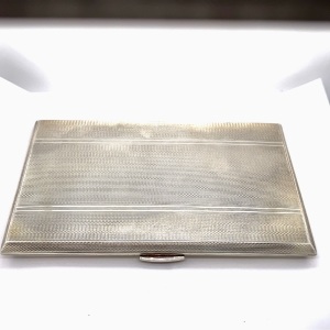 A CIGARETTE/CARD CASE