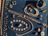 AN INTERESTING COLLECTION OF VINTAGE COSTUME JEWELLERY