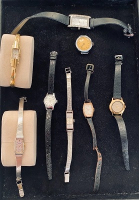A COLLECTION OF ASSORTED LADIES WRISTWATCHES