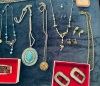 A LARGE COLLECTION OF VINTAGE COSTUME JEWELLLERY - 7