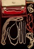 A LARGE COLLECTION OF VINTAGE COSTUME JEWELLERY - 4