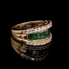 AN EMERALD AND DIAMOND DRESS RING - 4