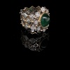 AN EMERALD AND DIAMOND RING - 4