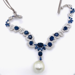 A CONVERTIBLE SOUTH SEA PEARL, SAPPHIRE AND DIAMOND NECKLACE