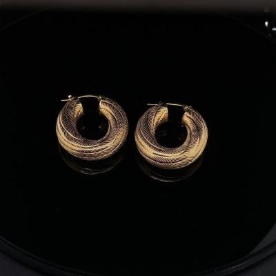 A PAIR OF GOLD EARRINGS A/F