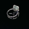 AN EMERALD AND DIAMOND CLUSTER RING - 5