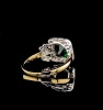 AN EMERALD AND DIAMOND RING - 4