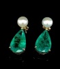 A PAIR OF COLOMBIAN EMERALD AND DIAMOND EARRINGS - 3