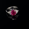 A BURMESE RUBY AND DIAMOND RING - 4