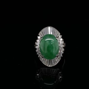 A JADEITE AND DIAMOND CLUSTER RING