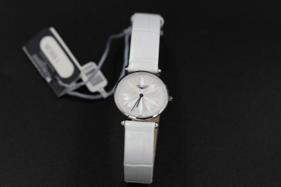 A LADIES LONGINES WHITE STAR WRISTWATCH