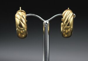 A PAIR OF HOOP EARRINGS