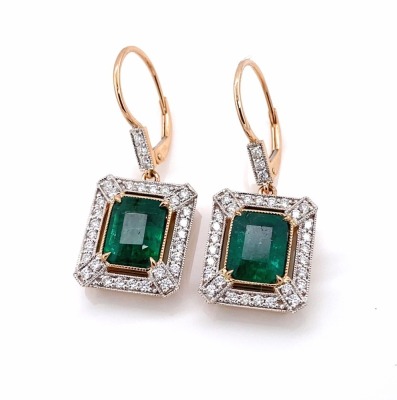 A PAIR OF EMERALD AND DIAMOND EARRINGS