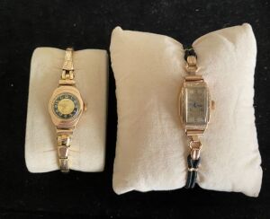 TWO VINTAGE WRISTWATCHES