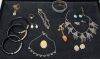 A COLLECTION OF ASSORTED JEWELLERY