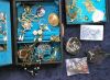 A COLLECTION OF ASSORTED COSTUME JEWELLERY