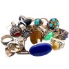 A LARGE COLLECTION OF VINTAGE RINGS