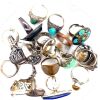 A LARGE COLLECTION OF VINTAGE RINGS - 2