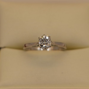 A SOLITAIRE DIAMOND RING