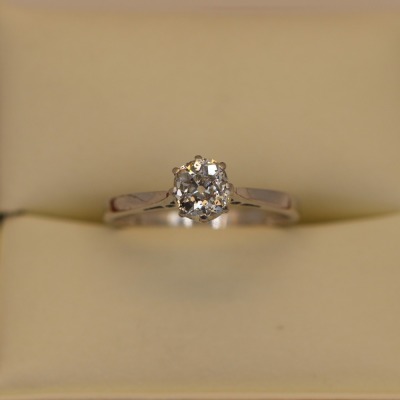 A SOLITAIRE DIAMOND RING