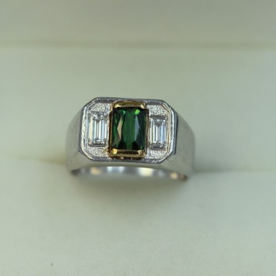 A TOURMALINE AND DIAMOND DRESS RING