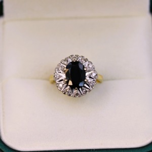 AN ANTIQUE FRENCH SAPPHIRE AND DIAMOND RING