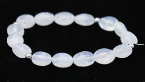 A MOONSTONE BRACELET BY LALIQUE