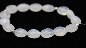 A MOONSTONE BRACELET BY LALIQUE