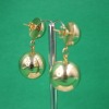 A PAIR OF GOLD DROP EARRINGS - 2