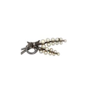 A PEARL BROOCH BY MIKIMOTO