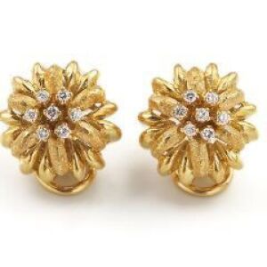 A PAIR OF VINTAGE DIAMOND EARRINGS